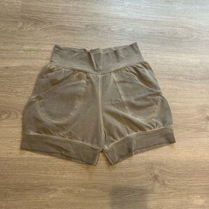 Ripple Yoga Wear stone wash slouchy shorts size S